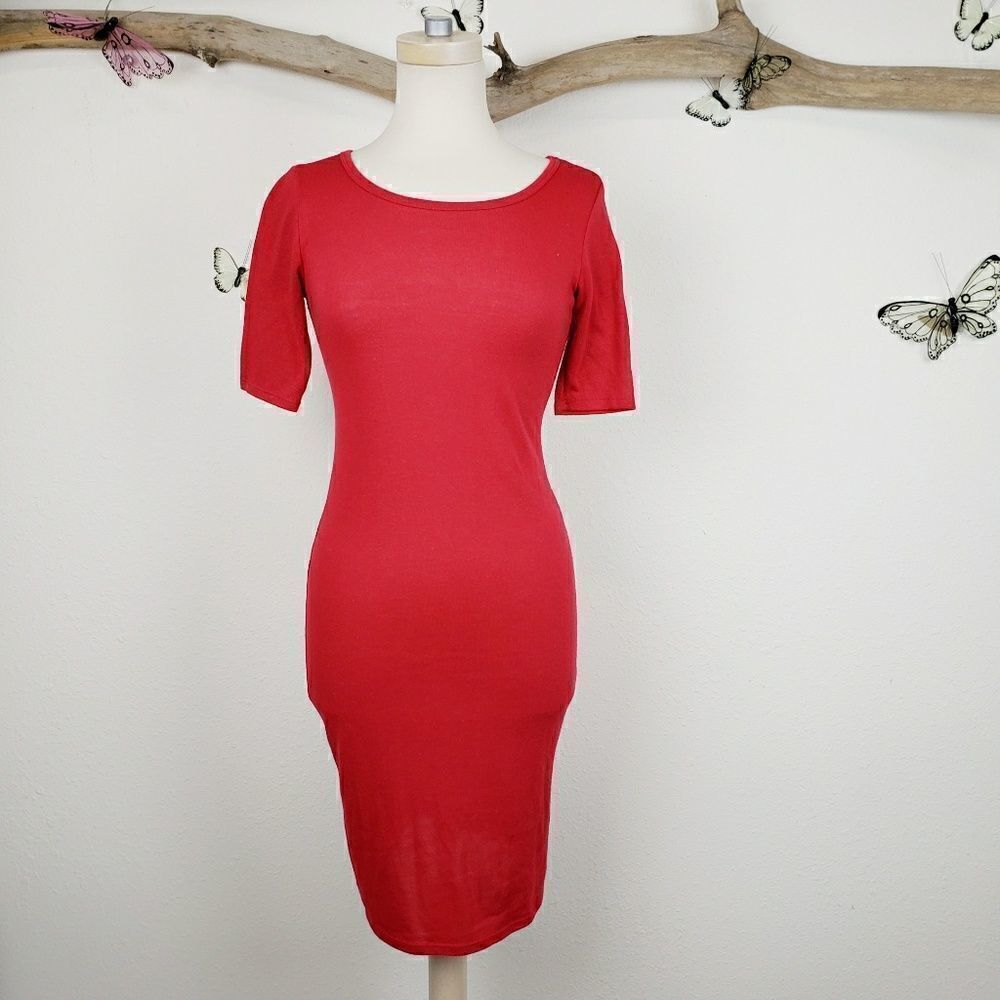 Lularoe Julia red with tiny gold flecks